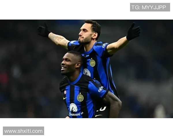 德甲精彩对决国米与那不勒斯战成平局神扑瞬间引发全场热烈反响