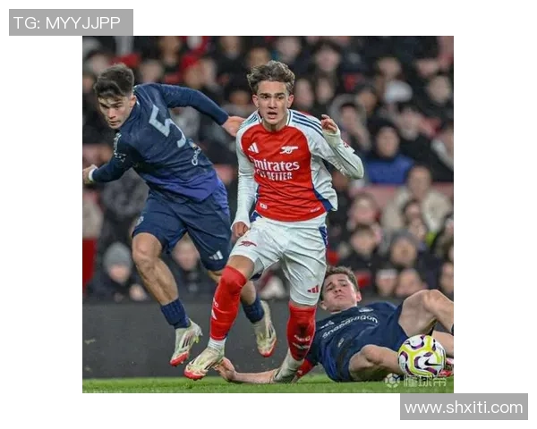 足总杯精彩对决阿森纳狂胜莱比锡五球绝杀瞬间引发全场欢呼